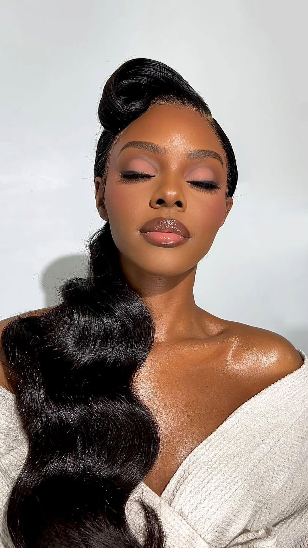 Post 9 by Tianah Beauté | Toronto Makeup Artist on Instagram (video)