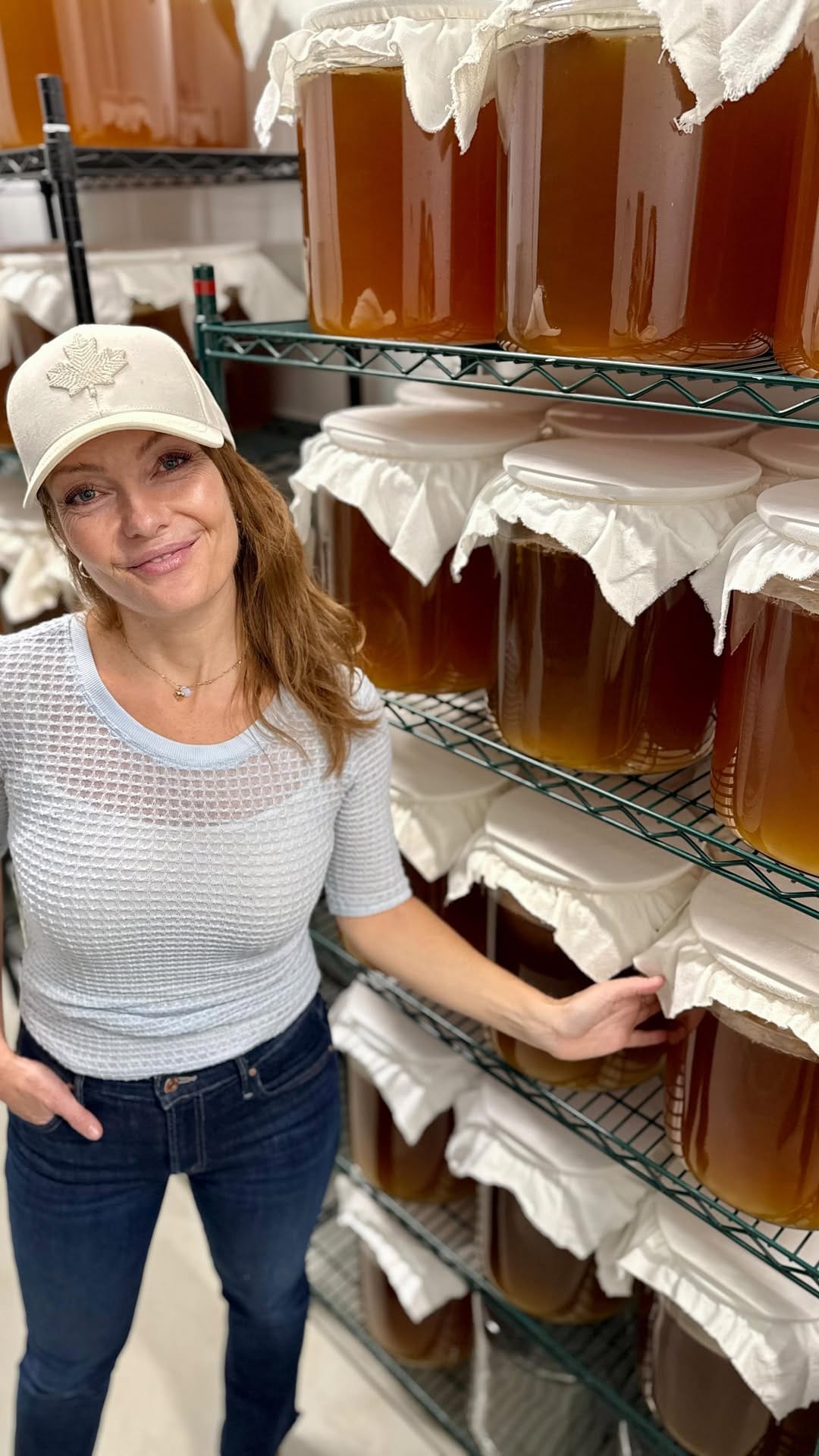 Post 1 by Tonica Kombucha on Instagram (video)