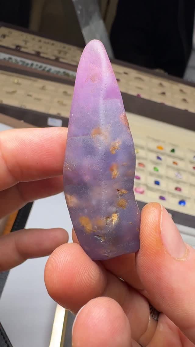 Post 8 by Kingdom Fine Jewelry on Instagram (video)