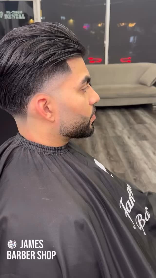 Post 1 by James Mosa Barber💈 on Instagram (video)