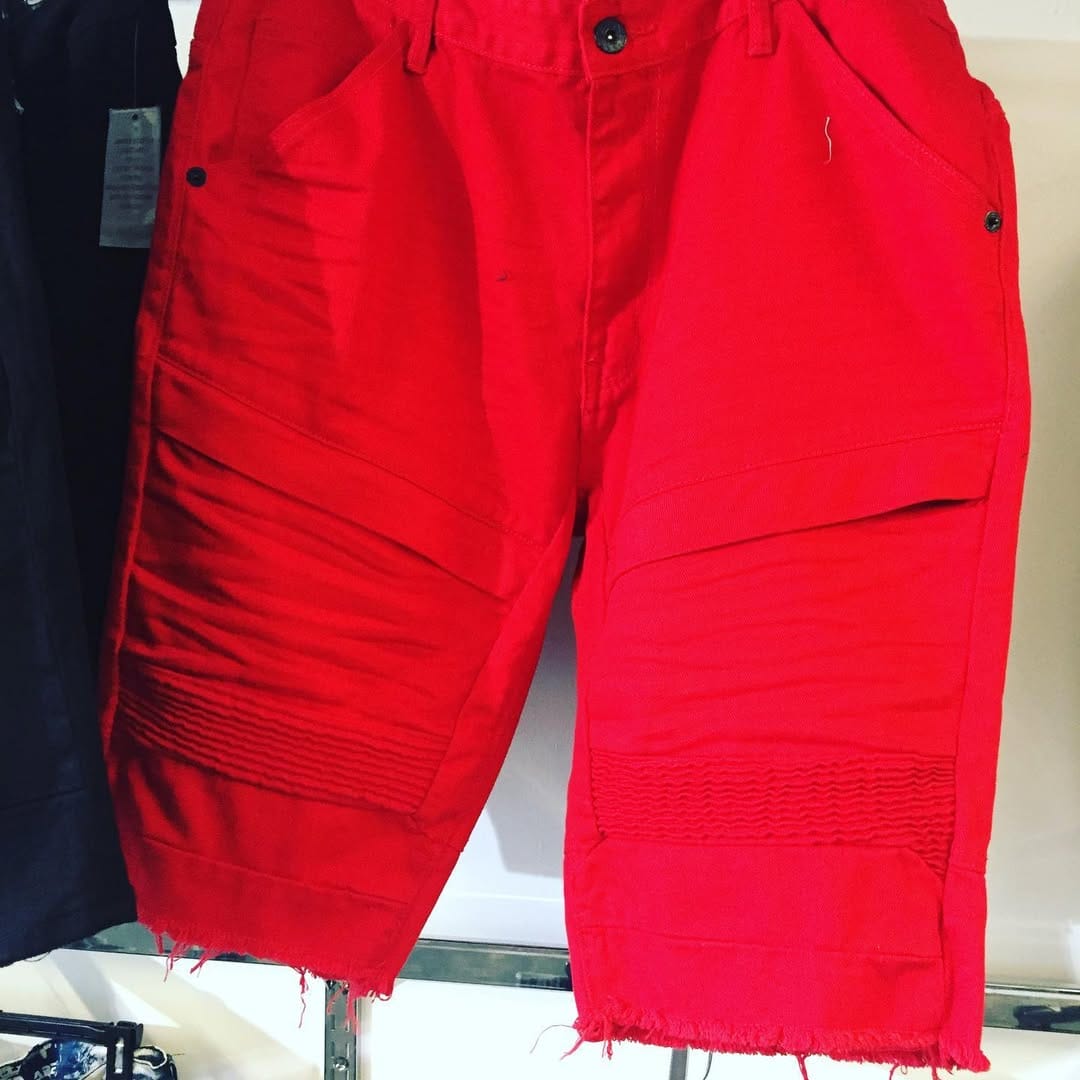 Post 1 by Ottawas #1 Streetwear Boutique on Instagram (image)