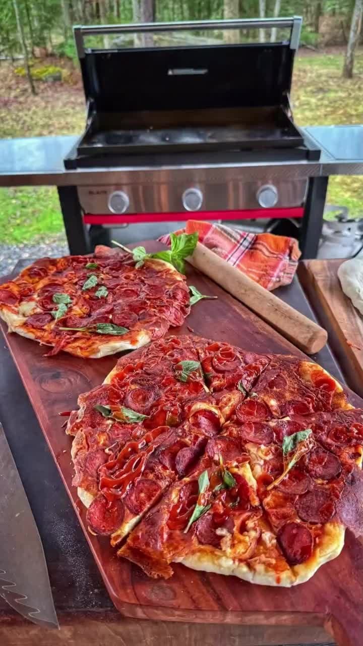 Post 8 by Weber Grills Canada on Instagram (video)