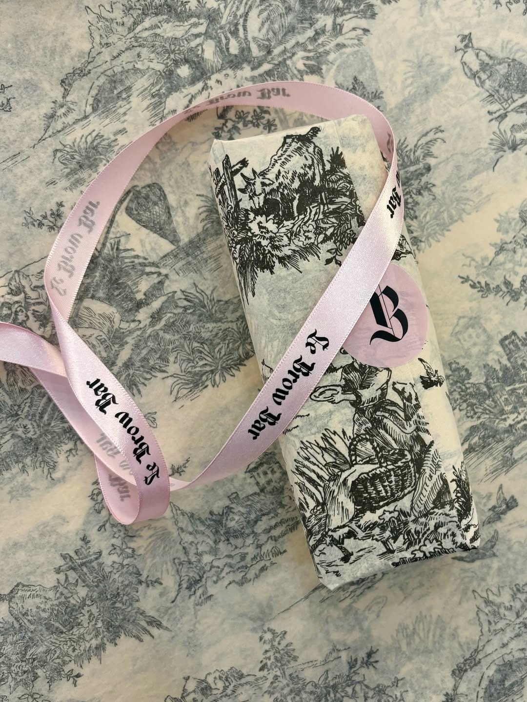 Post 5 by LE BROW BAR ™️ on Instagram (image)