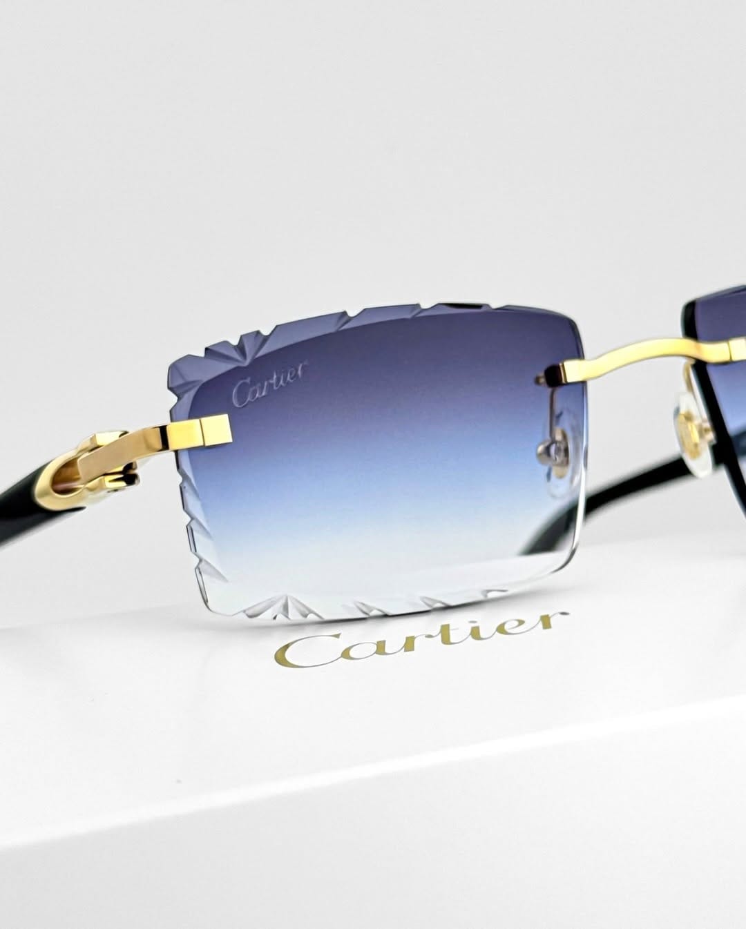 Post 4 by Eyeconcept 🇨🇦 on Instagram (carousel)