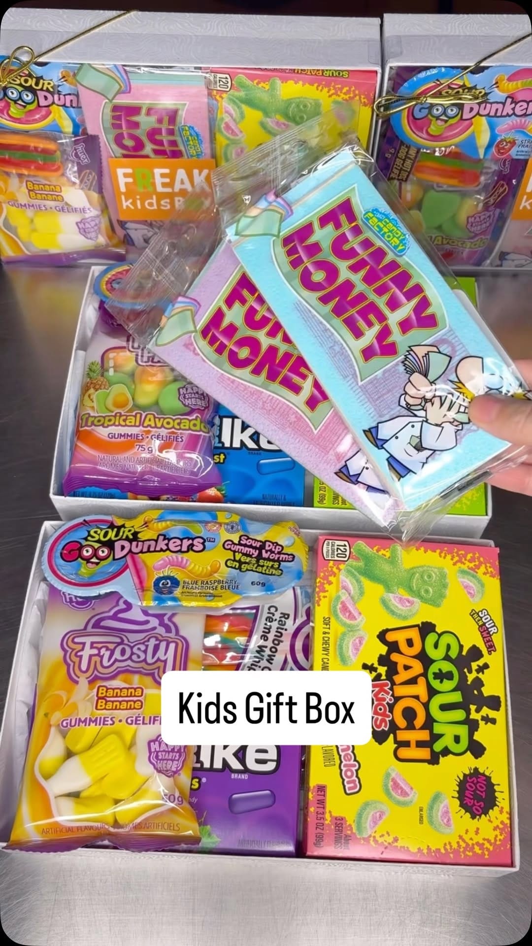 Post 8 by Freak Lunchbox on Instagram (video)