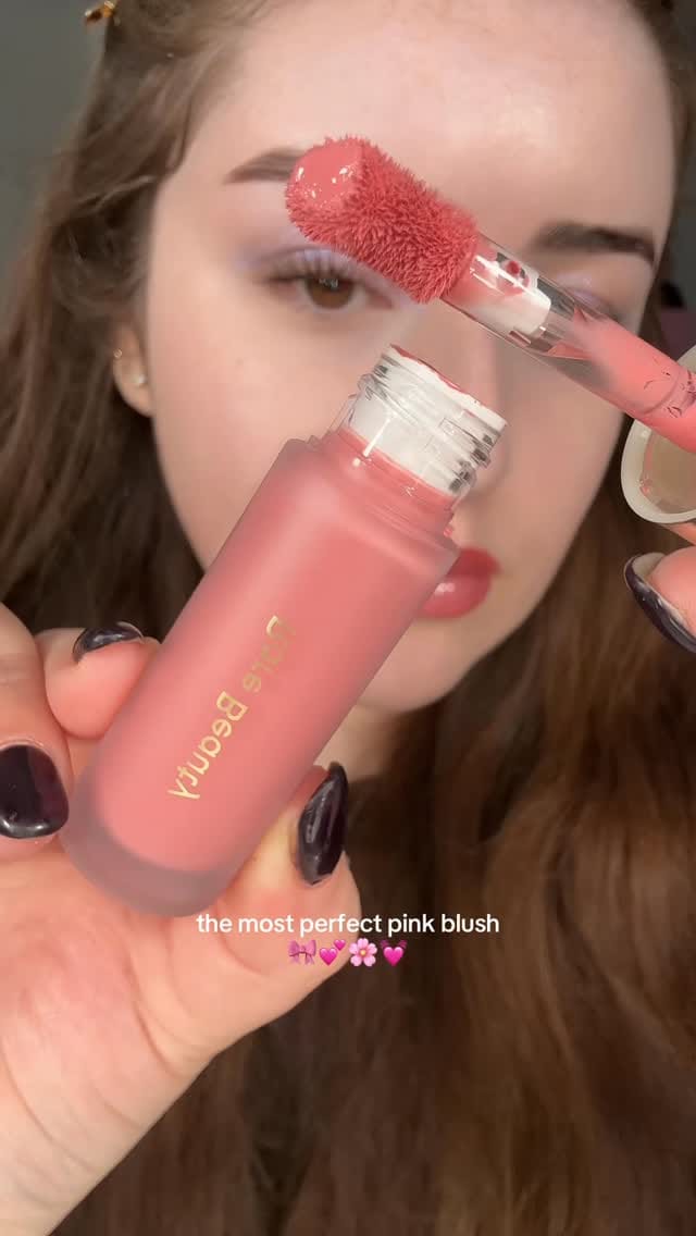 Post 1 by Rebecca on Instagram (video)