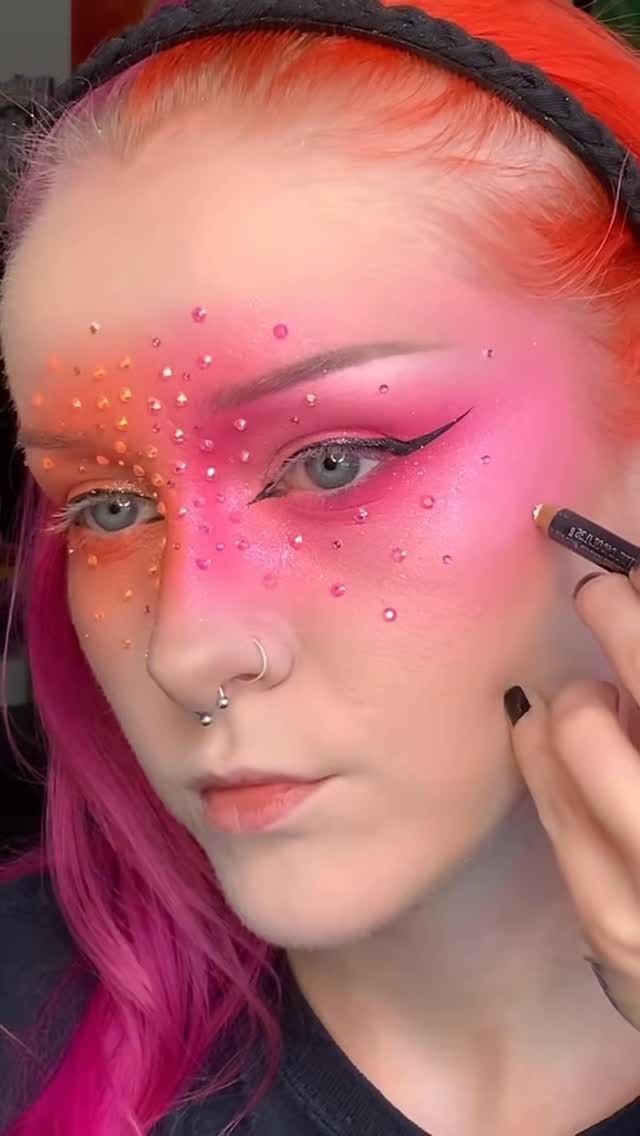 Post 4 by maddy ₊˚.⋆☾⋆⁺₊✧ on Instagram (video)