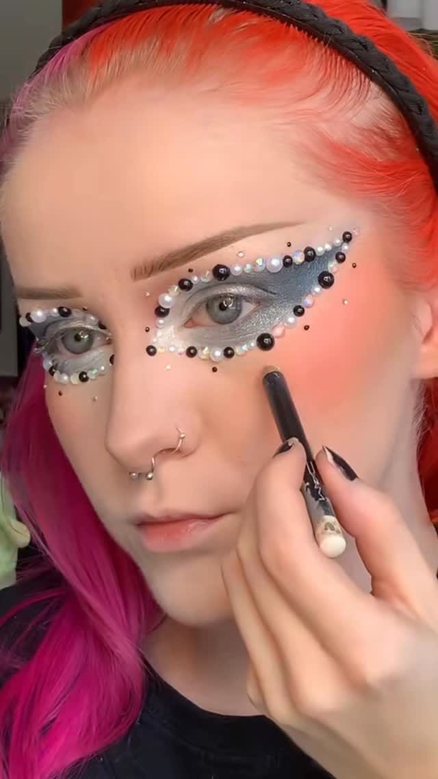 Post 6 by maddy ₊˚.⋆☾⋆⁺₊✧ on Instagram (video)