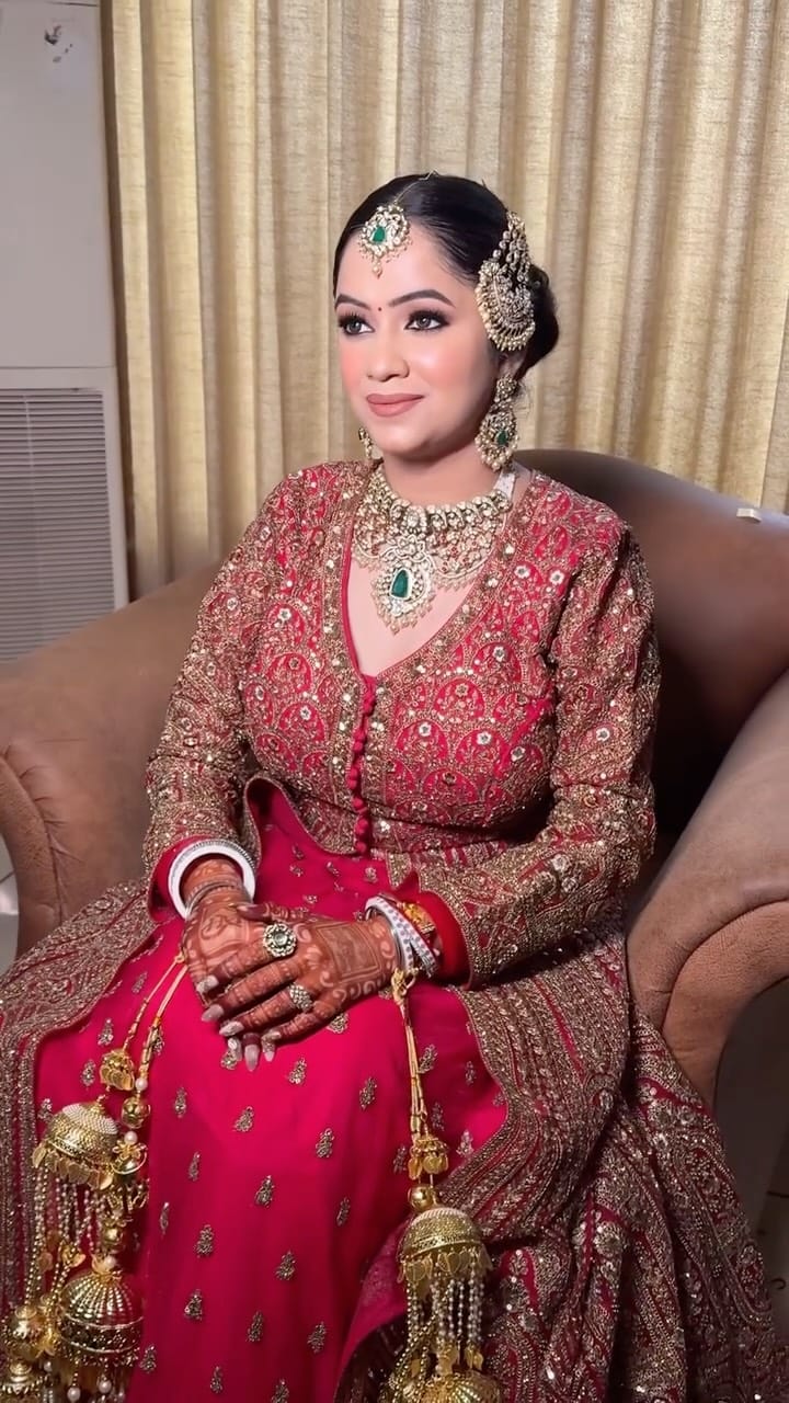 Post 6 by Manjot Singh on Instagram (video)