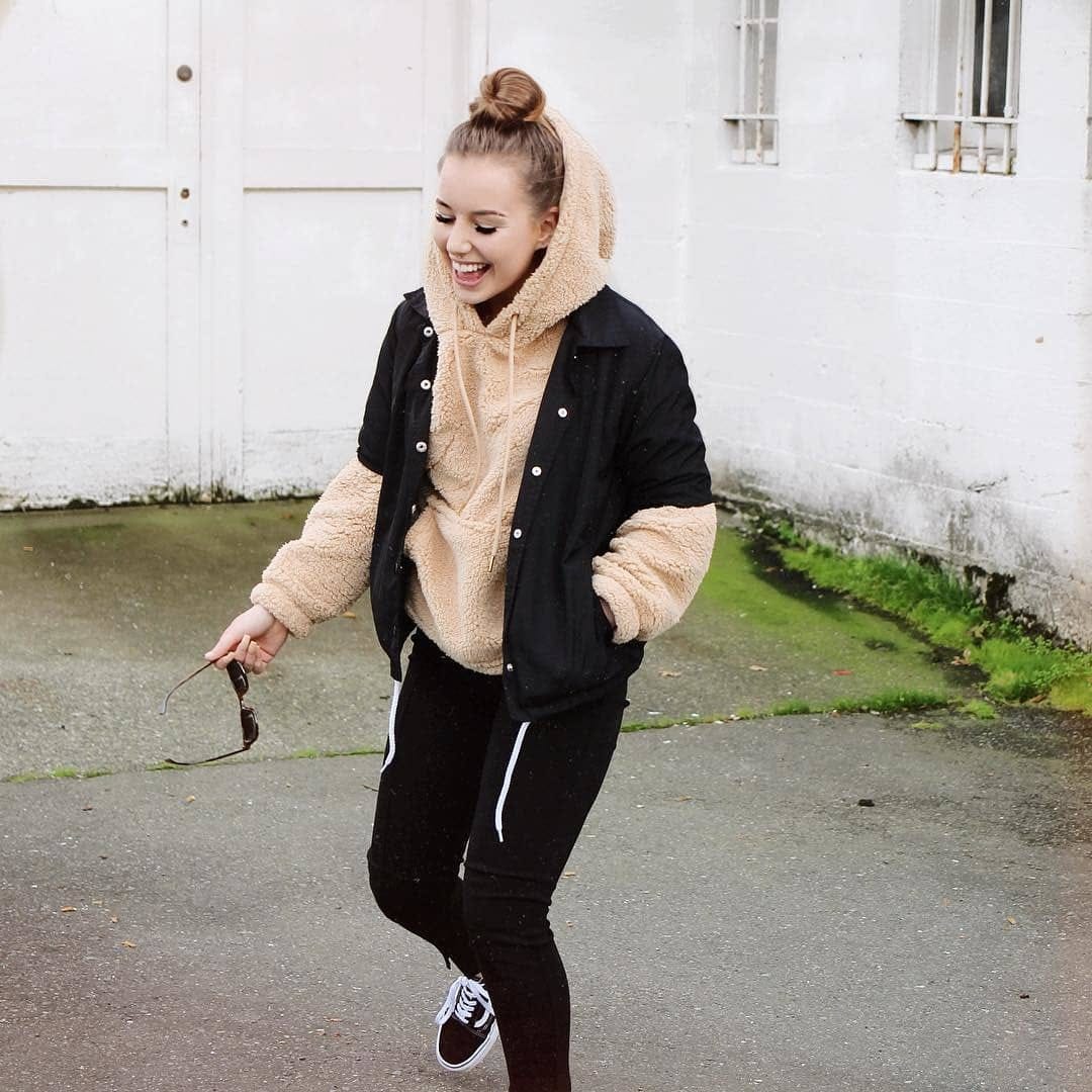 Post 9 by STITCHES on Instagram (image)