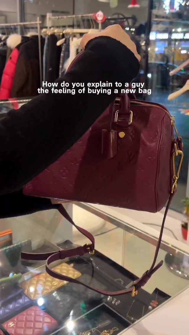 Post 9 by Adore Vintage Buy&Sell Luxury on Instagram (video)