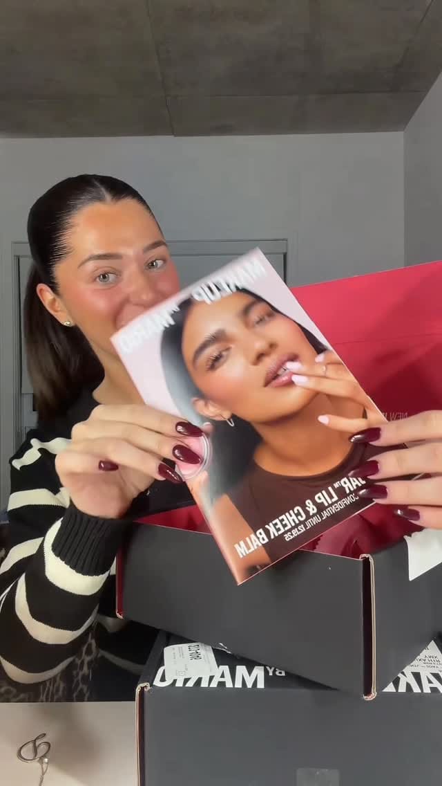 Post 6 by Daniela Argento on Instagram (video)