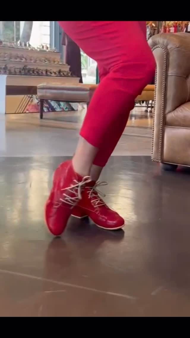 Post 1 by DNI TANGO STORE on Instagram (video)
