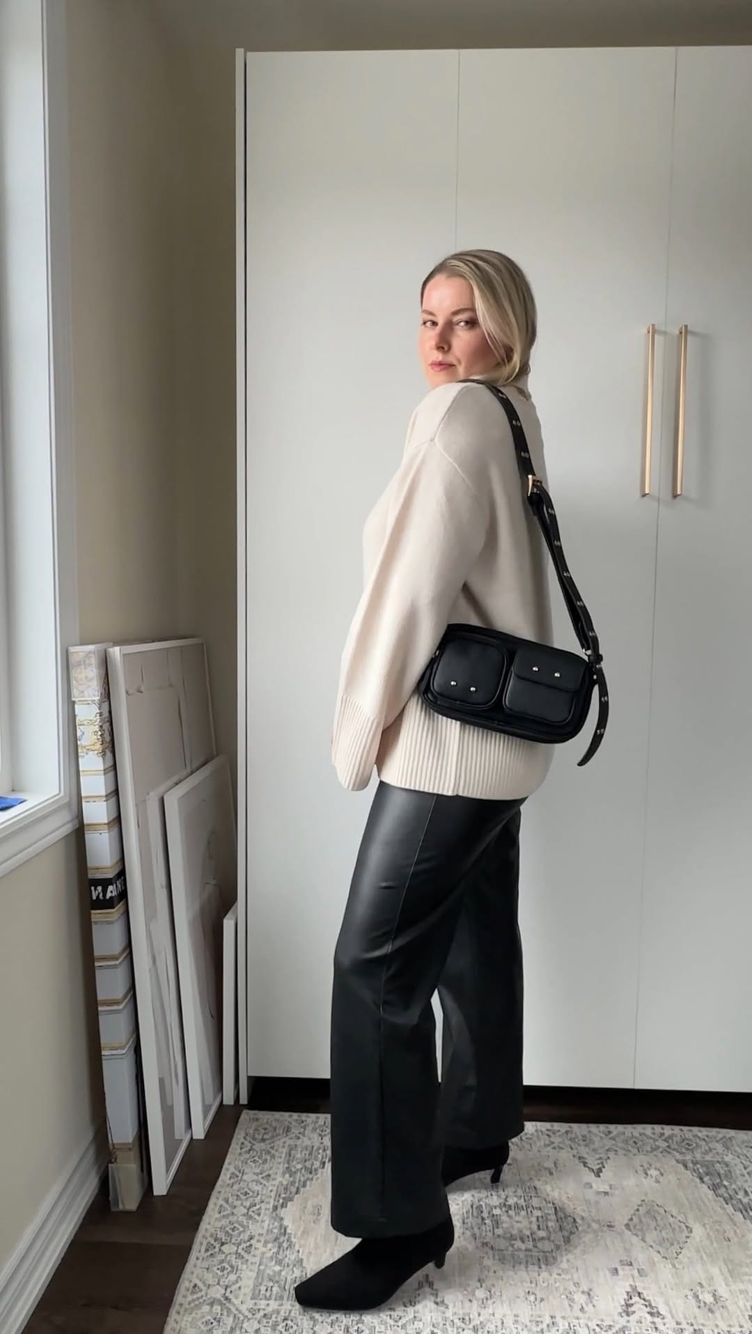 Post 5 by Anna Przezak on Instagram (video)