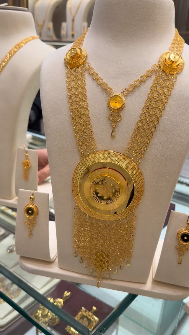 Post 5 by @gulslifestyle on Instagram (video)