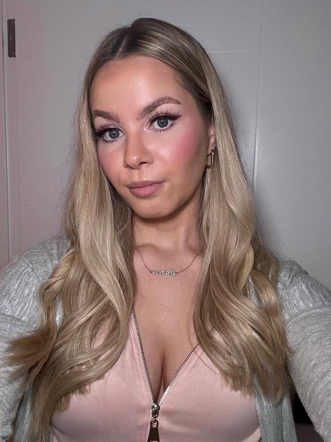 Post 8 by ⋆˙⟡♡𝒜𝓂𝒶𝓃𝒹𝒶⋆˙⟡♡ 🇨🇦 beauty content creator on Instagram (carousel)