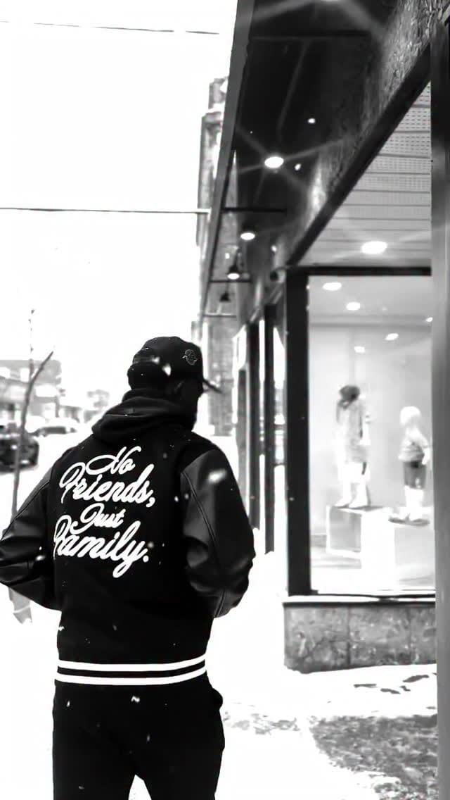 Post 5 by Sam Tabak on Instagram (video)