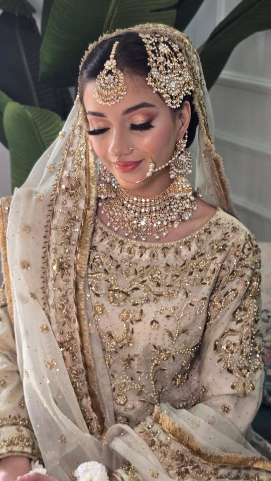 Post 10 by London | Bridal Hair & Makeup on Instagram (video)