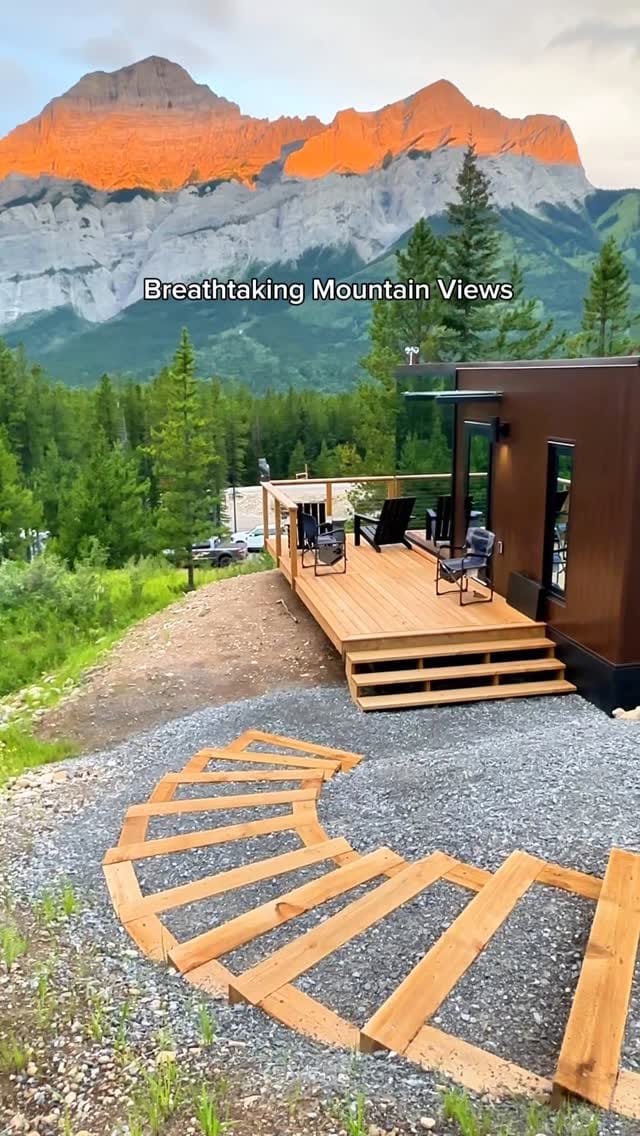 Post 7 by Robin Laurenson on Instagram (video)