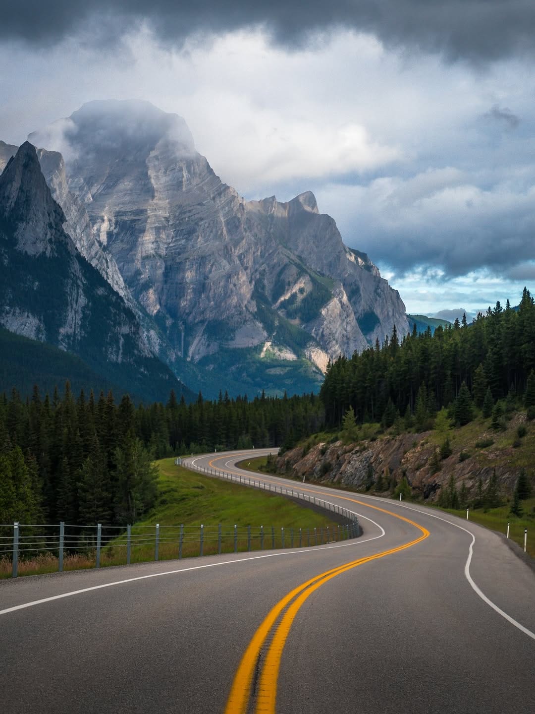 Post 9 by Robin Laurenson on Instagram (image)