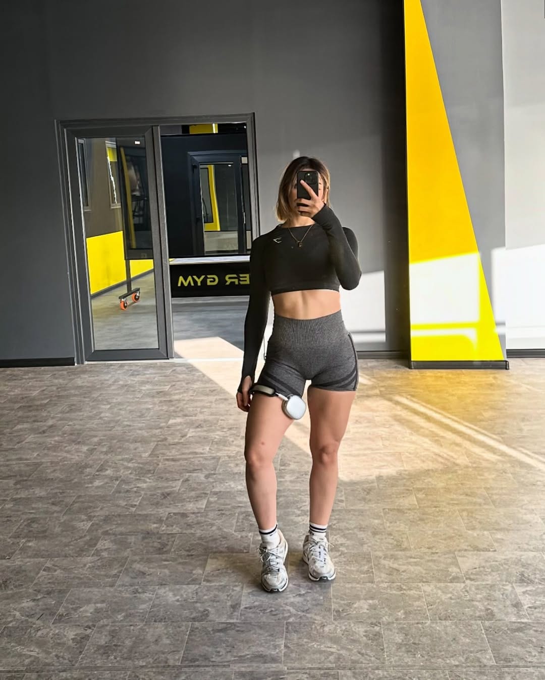 Post 8 by PT & Groupe Exercice on Instagram (carousel)