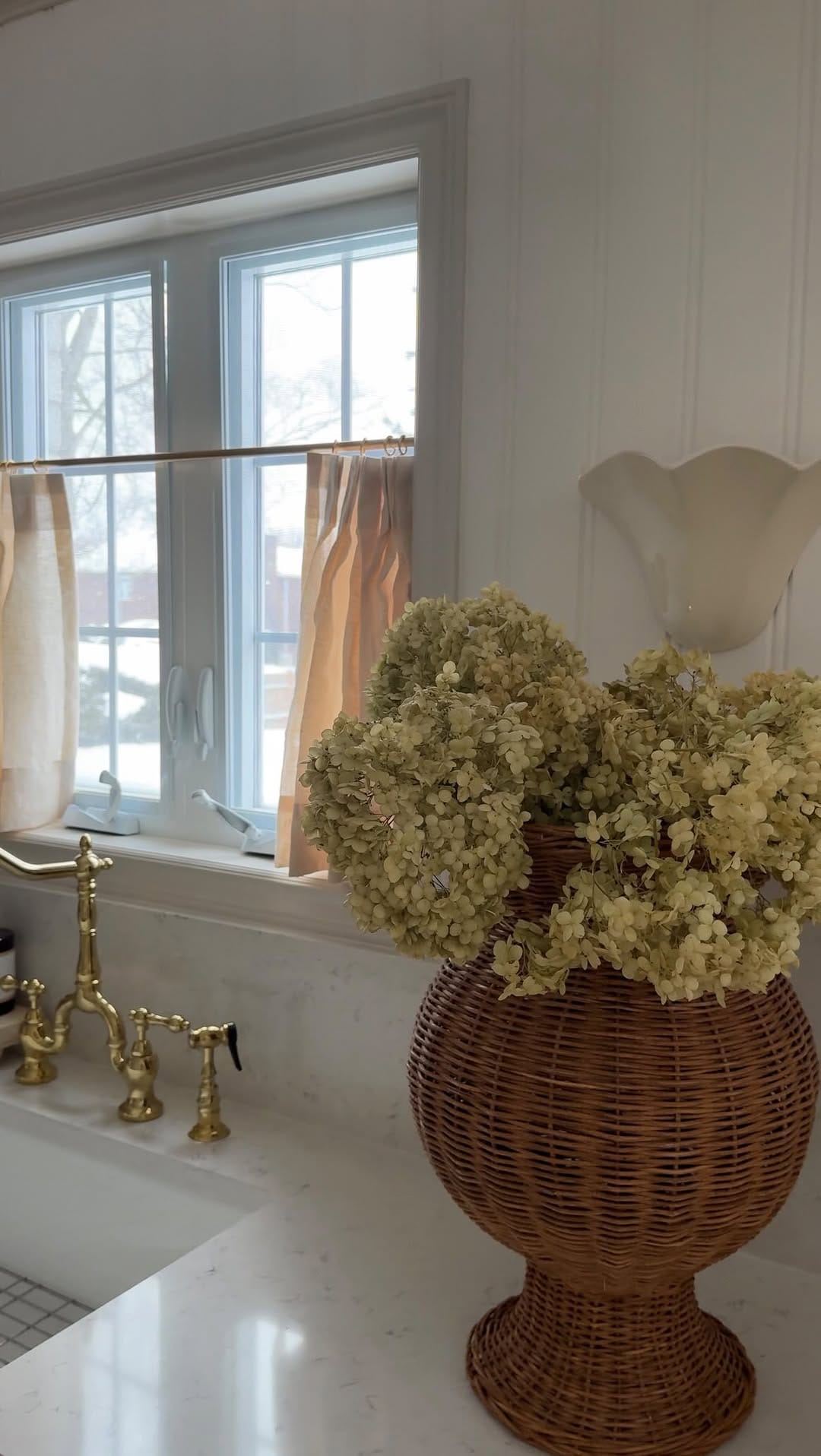 Post 3 by BRIT LAFLEUR on Instagram (video)