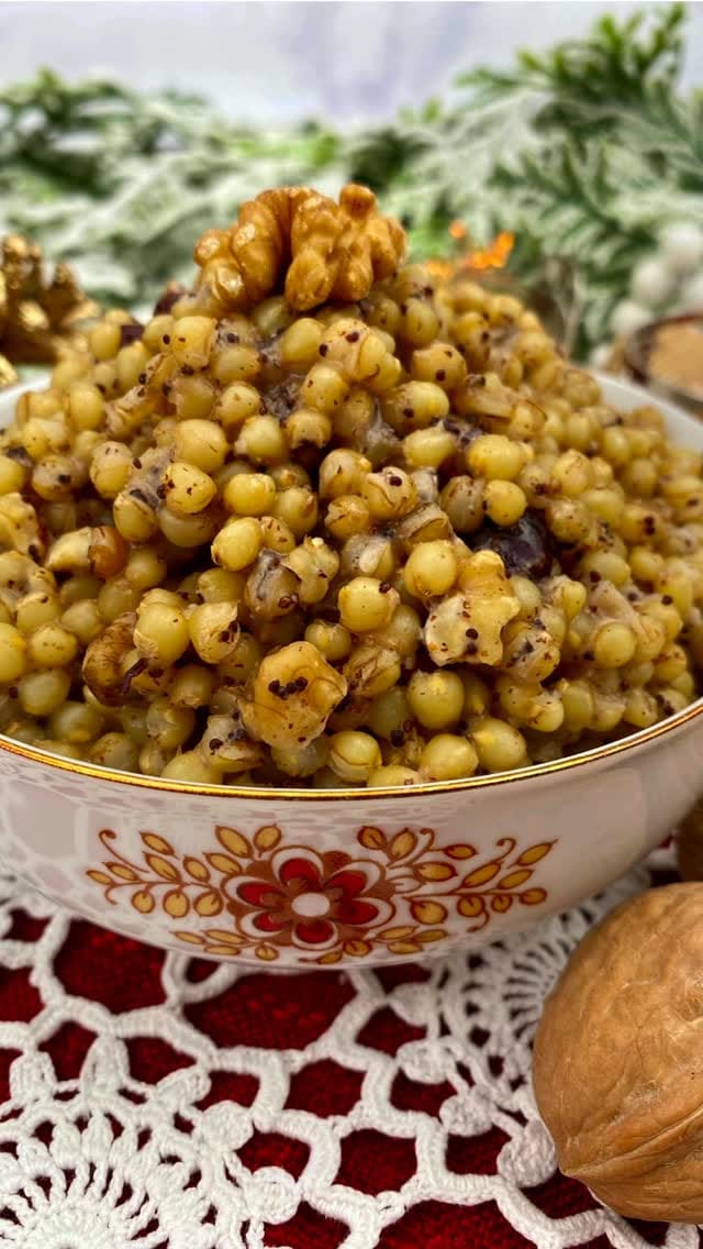Post 6 by Yummy Market on Instagram (video)