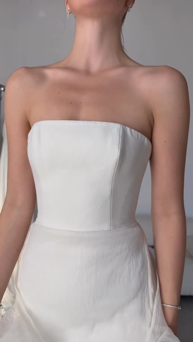Post 1 by Aesling | Refined bridal design on Instagram (video)