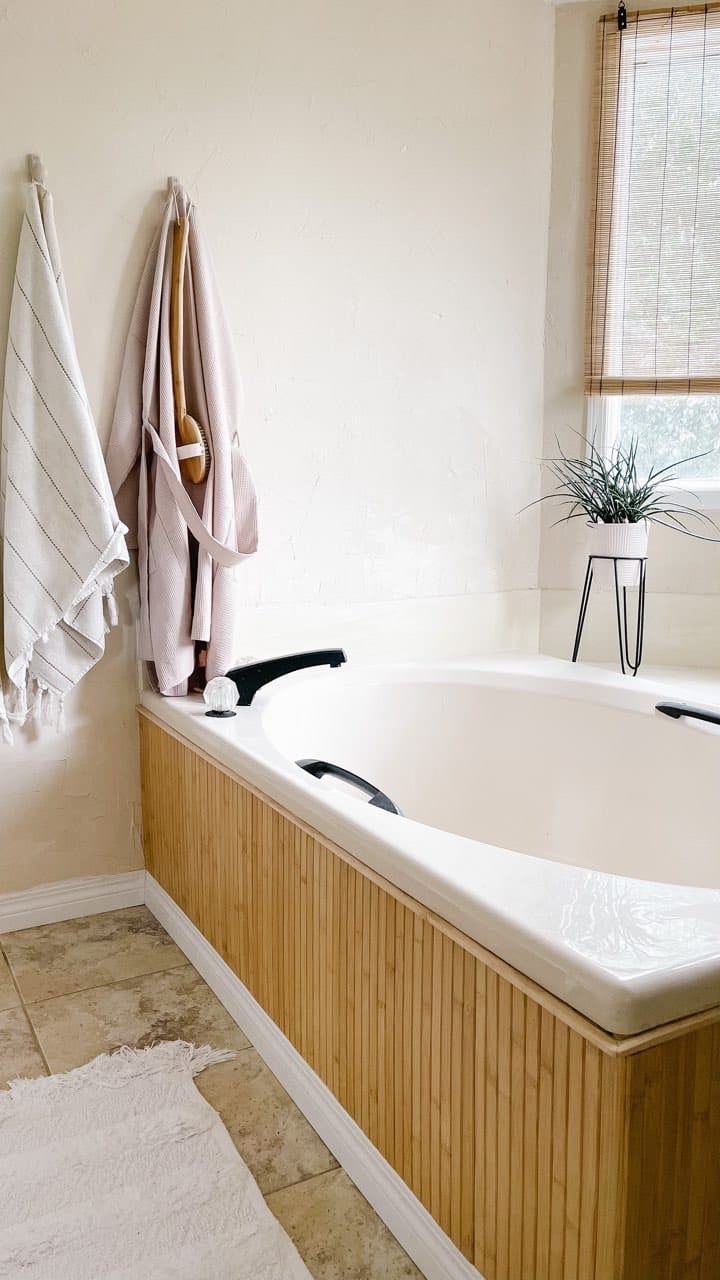 Post 9 by Lauren | home stylist on Instagram (video)