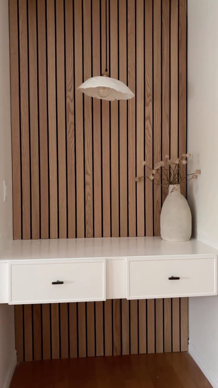 Post 2 by Lauren | home stylist on Instagram (video)