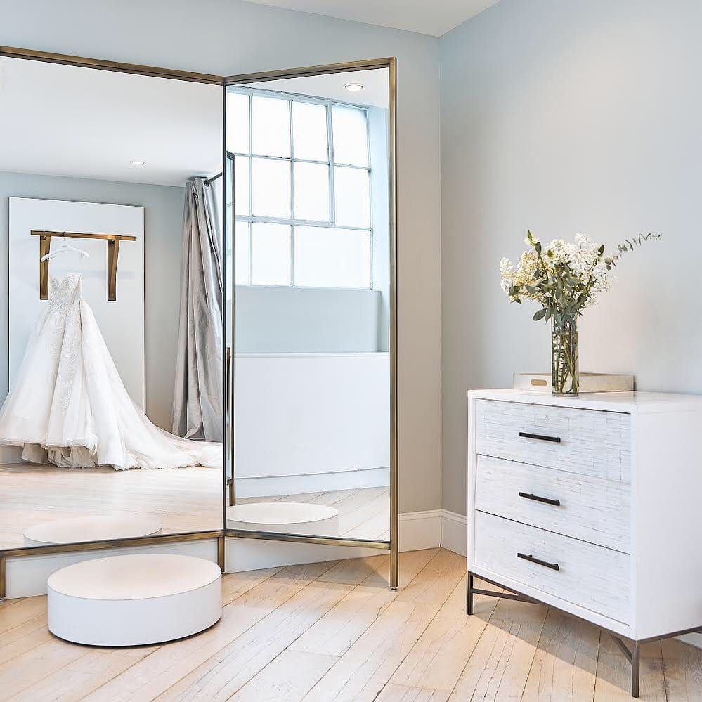 Post 2 by Kleinfeld Hudson's Bay on Instagram (image)