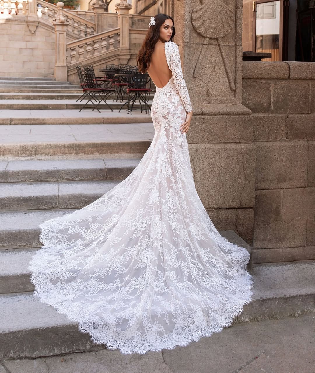 Post 6 by Kleinfeld Hudson's Bay on Instagram (image)