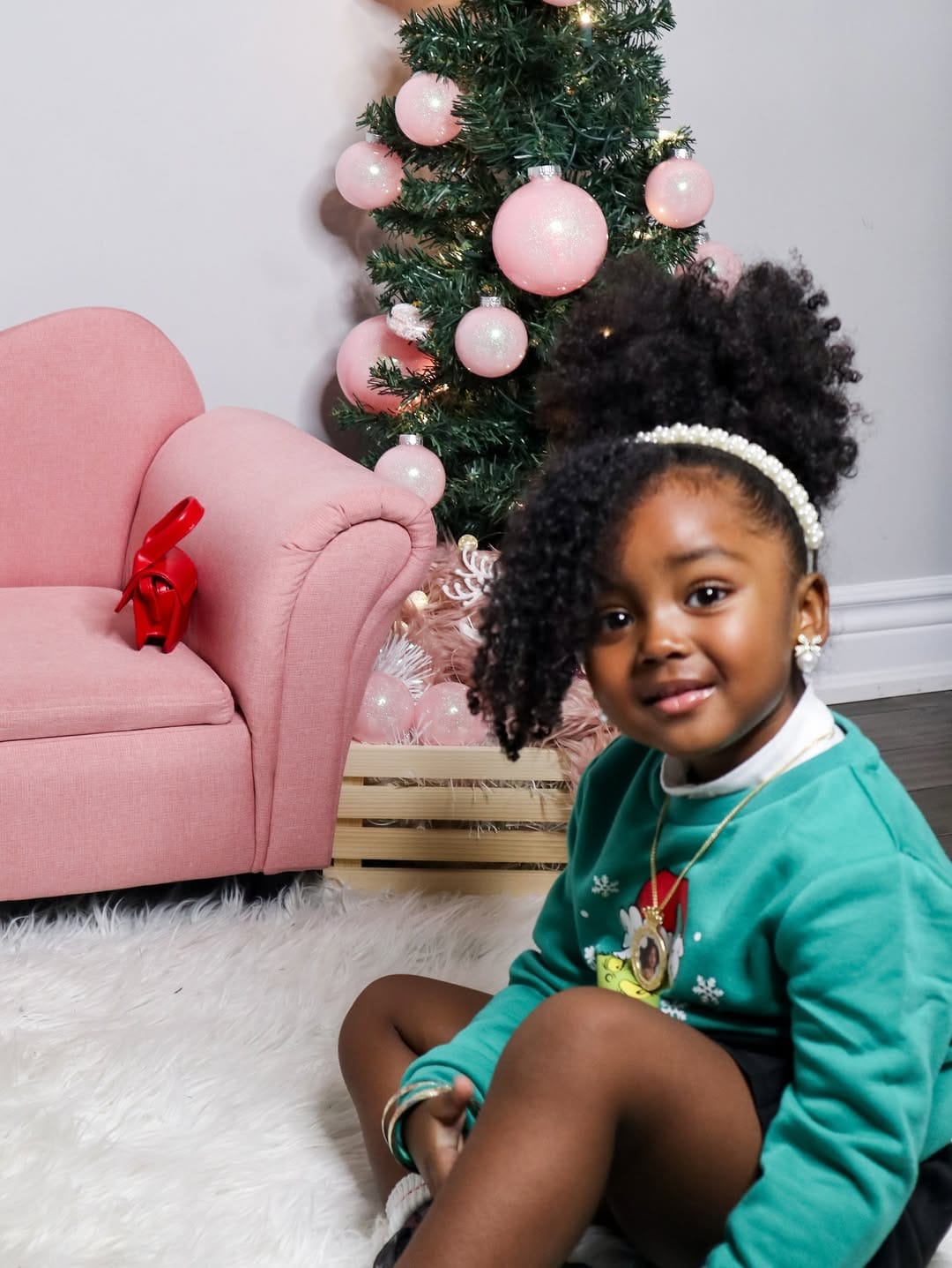 Post 4 by Davis | child model + influencer on Instagram (carousel)