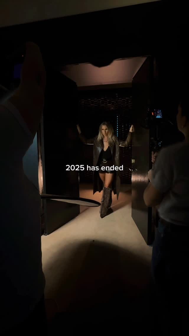 Post 6 by Bene Pham on Instagram (video)