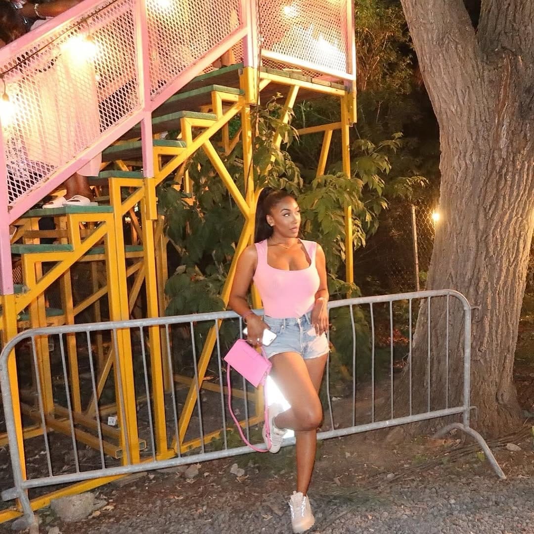 Post 7 by Tracy Vee | Content Creator on Instagram (carousel)