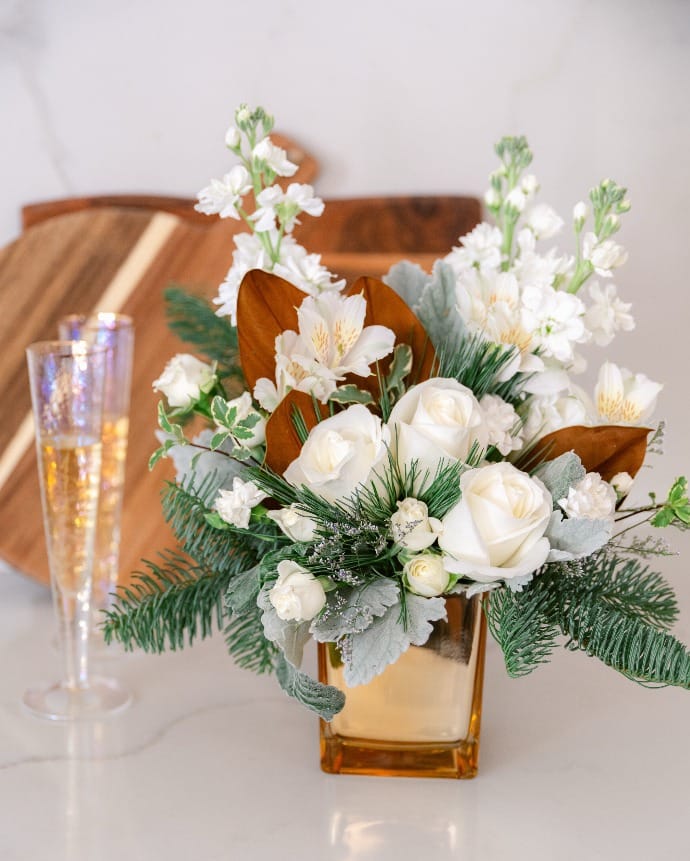 Post 6 by Teleflora on Instagram (carousel)