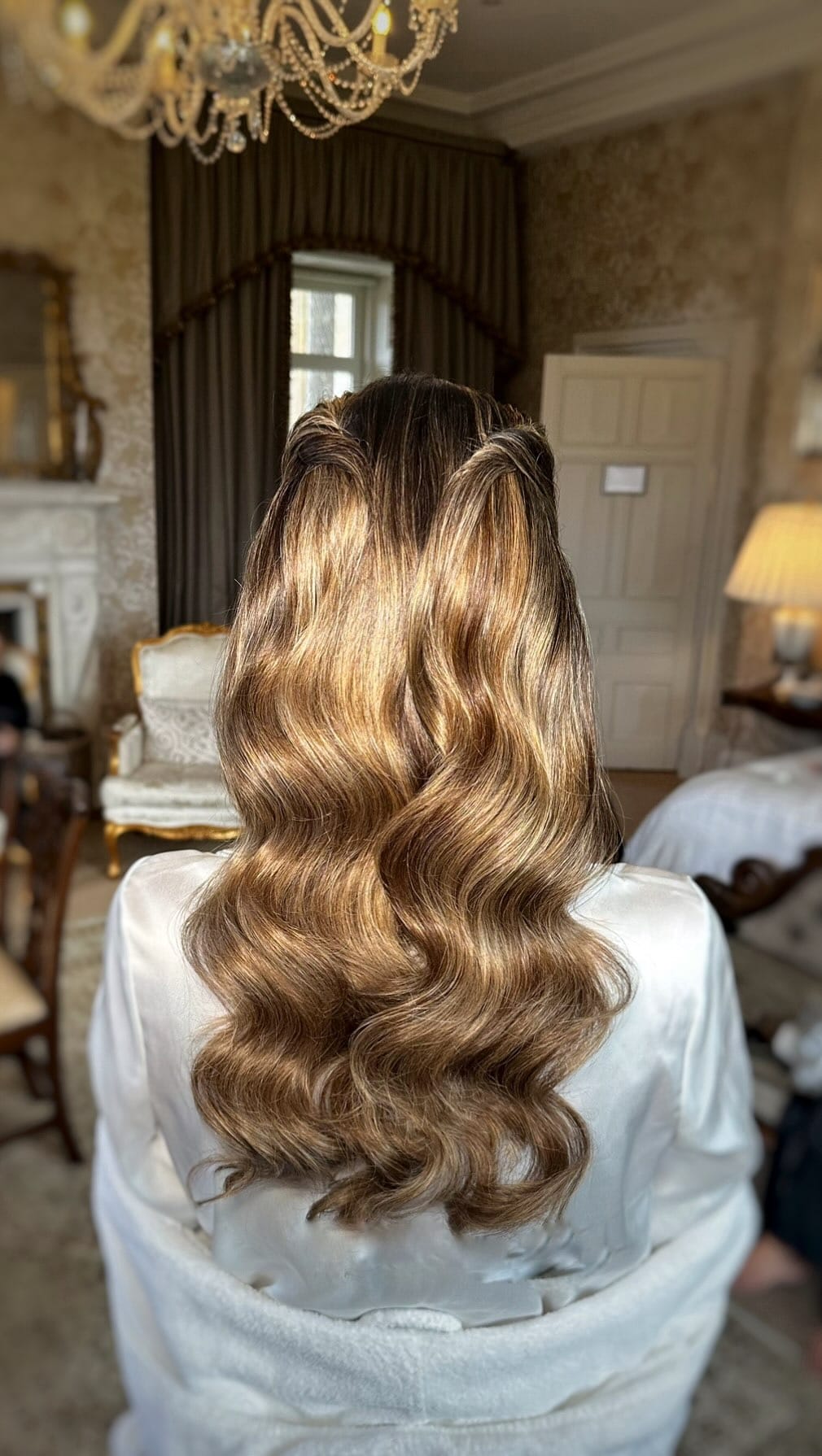 Post 6 by Bex Standing Smith Hair And Makeup Expert on Instagram (video)