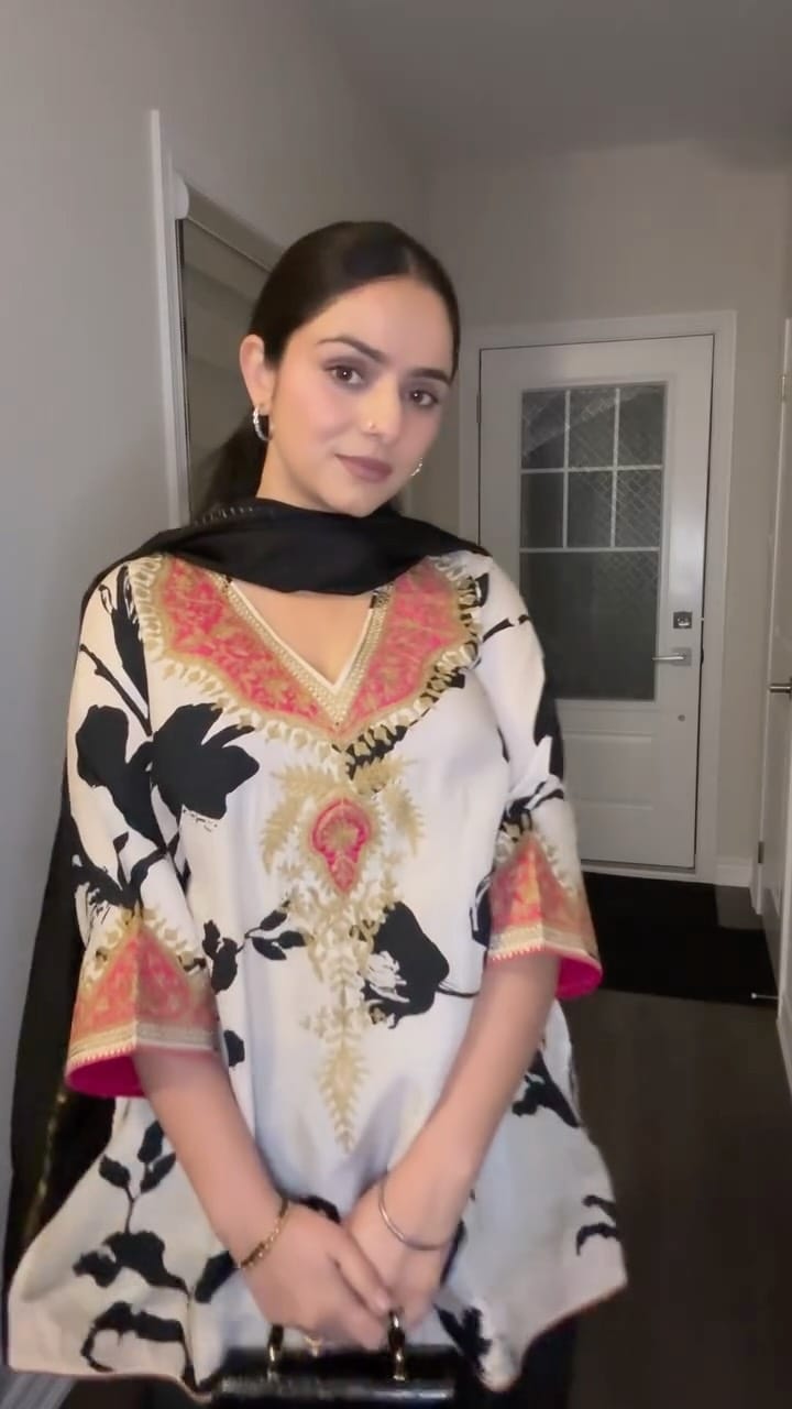 Post 2 by MANJOT KAUR I EDMONTON MAKEUP ARTIST on Instagram (video)