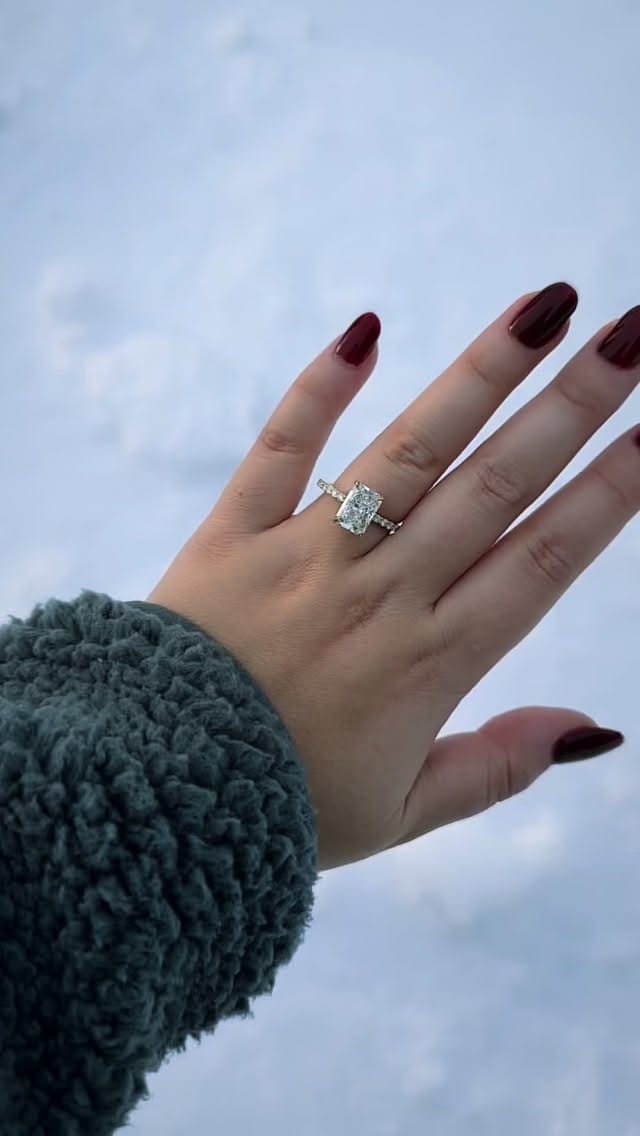 Post 9 by BIJOUX SIGNÉ LUXO | Luxury Fine Gold Jewelry on Instagram (video)