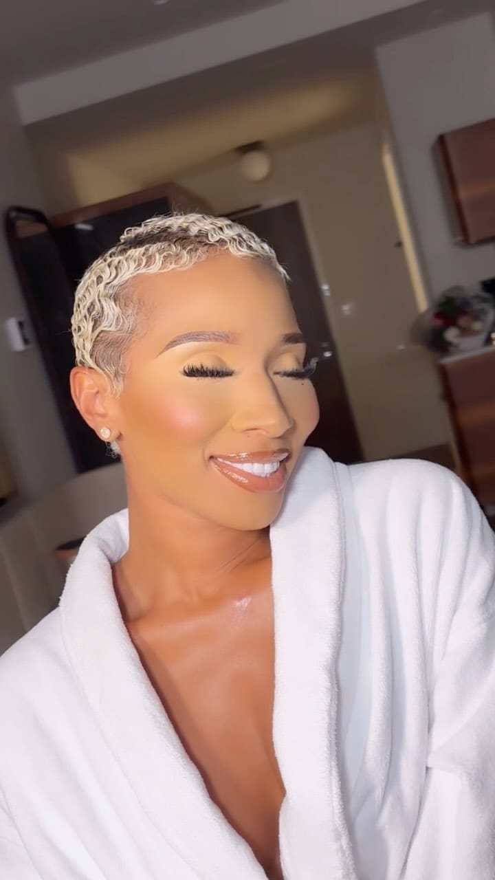 Post 10 by MUA A.🧚🏾 on Instagram (video)
