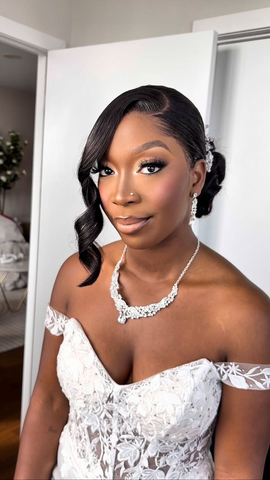 Post 6 by MUA A.🧚🏾 on Instagram (video)