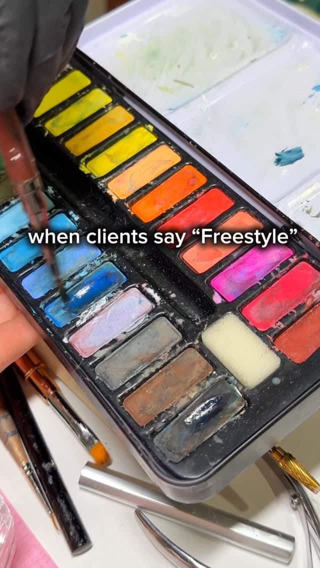 Post 7 by 𝗝𝗮𝗻𝗲𝘁 🇨🇦 Freestyle Nail Artist & Educator 🦋 on Instagram (video)