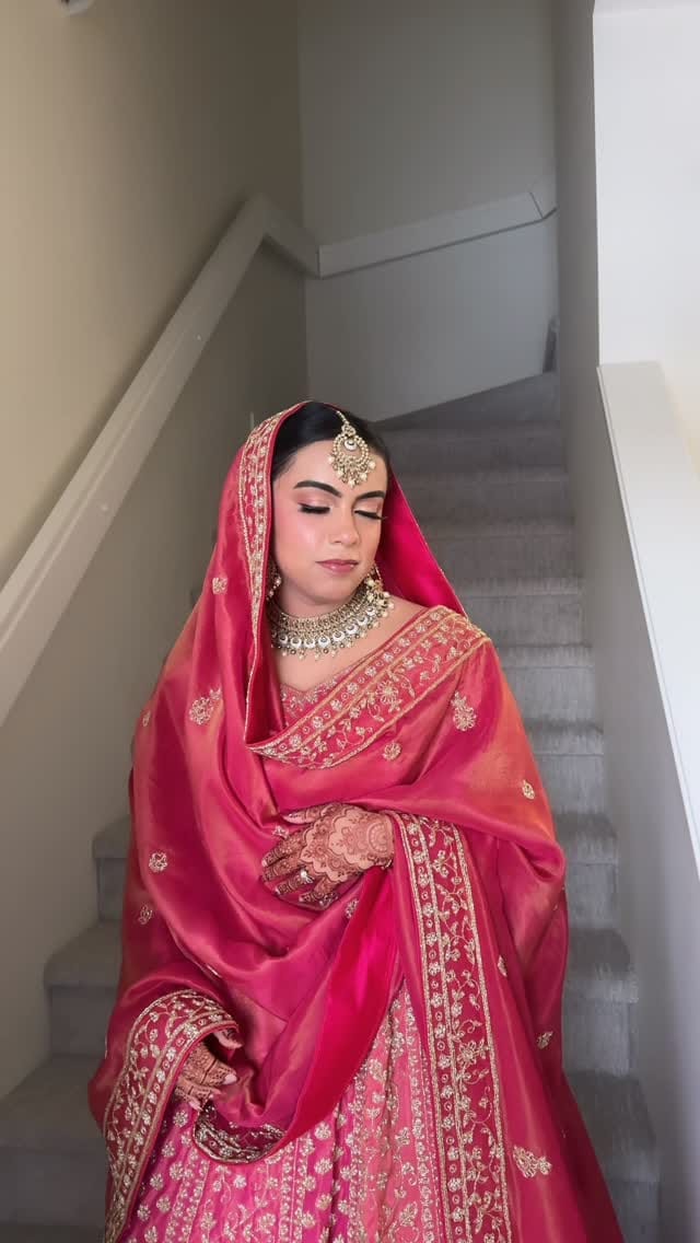 Post 8 by Aarzoo Sehdev on Instagram (video)