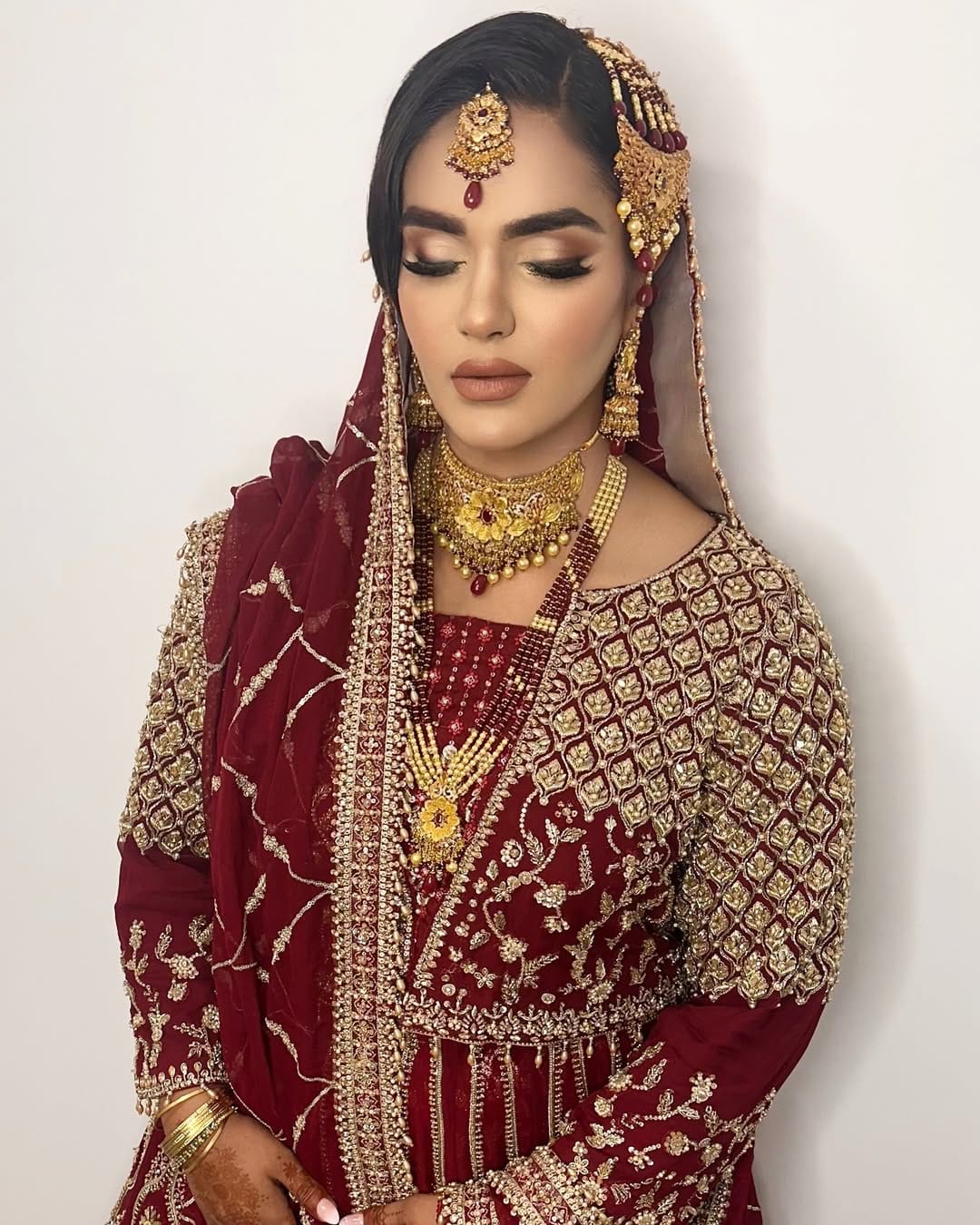 Post 7 by Ayesha Hussain- Bridal Artist on Instagram (image)