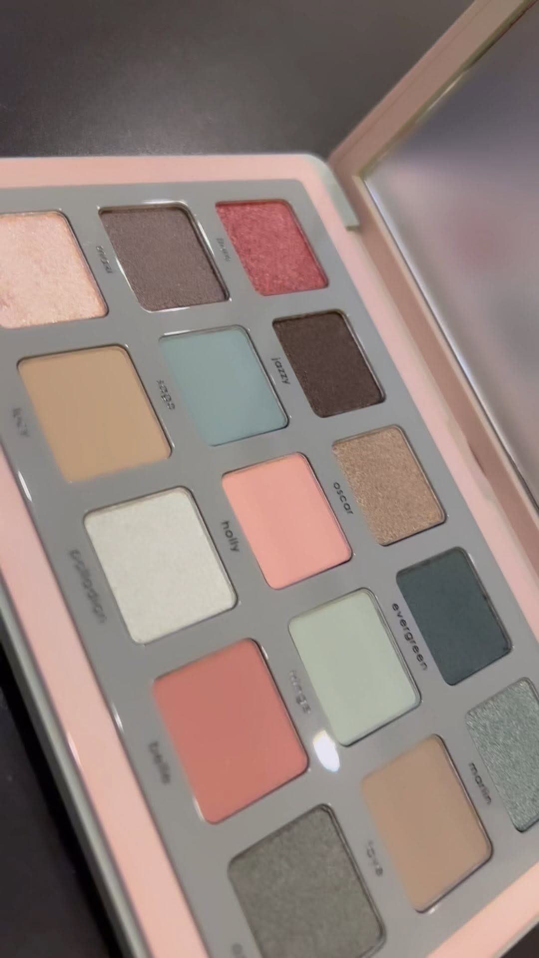 Post 3 by PRETTY FINDS on Instagram (video)