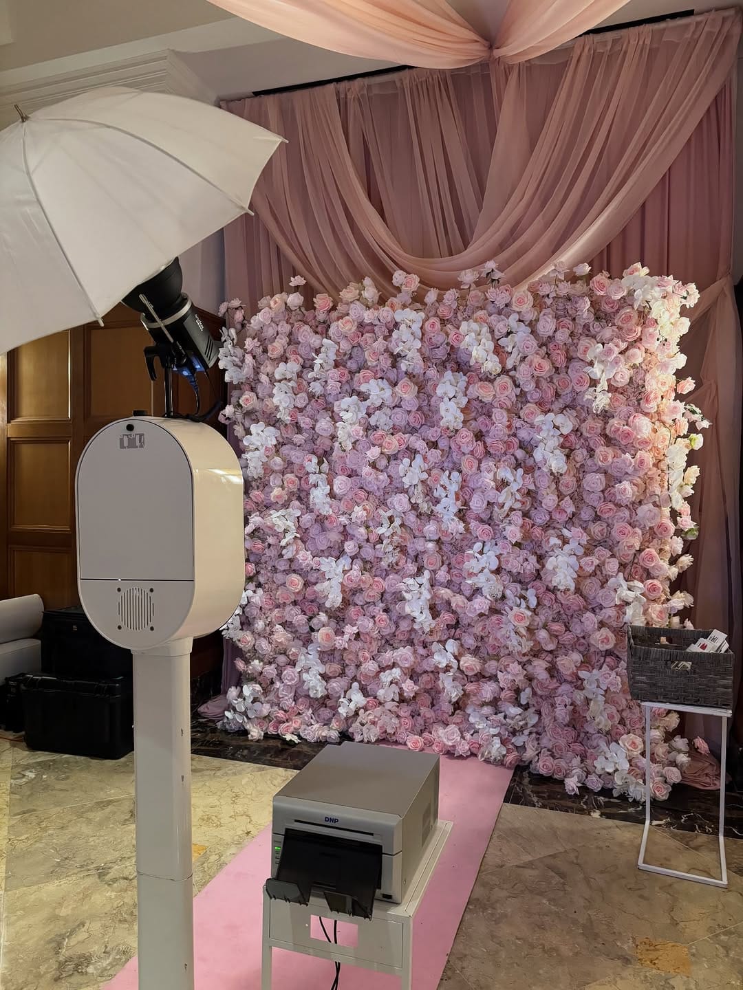 Post 8 by FLEUR GALORE WALLS DETROIT on Instagram (carousel)