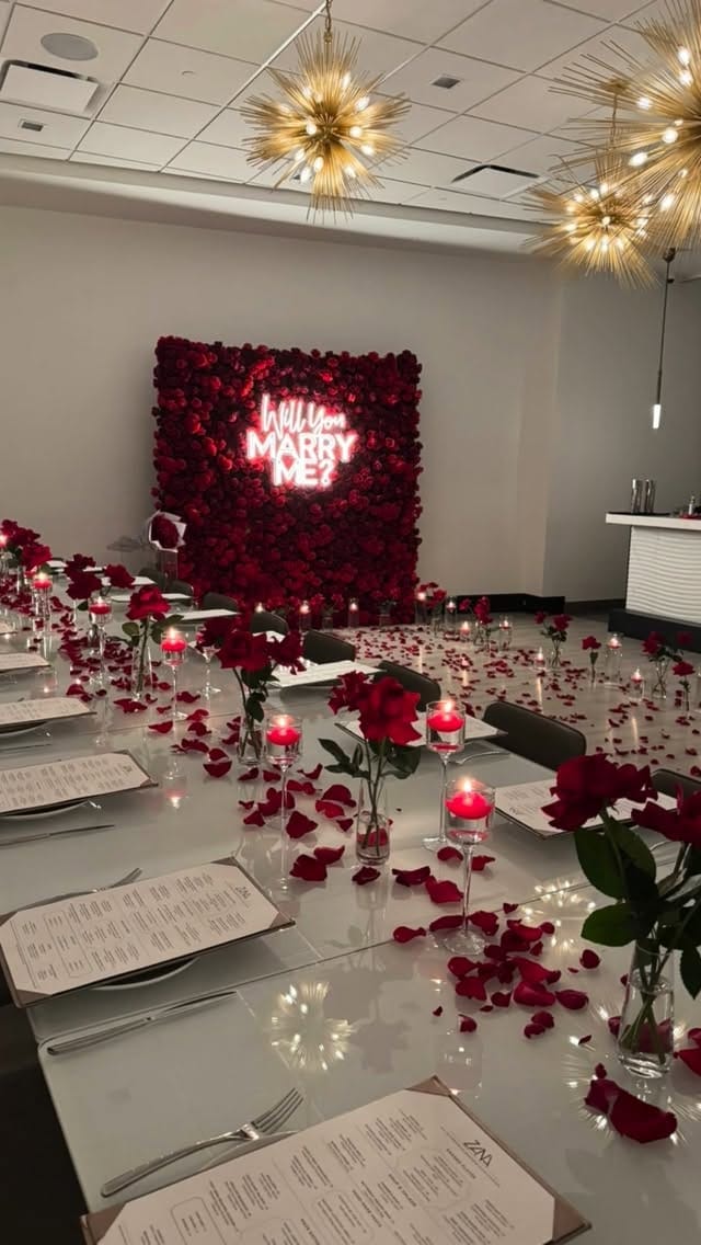 Post 7 by FLEUR GALORE WALLS DETROIT on Instagram (video)