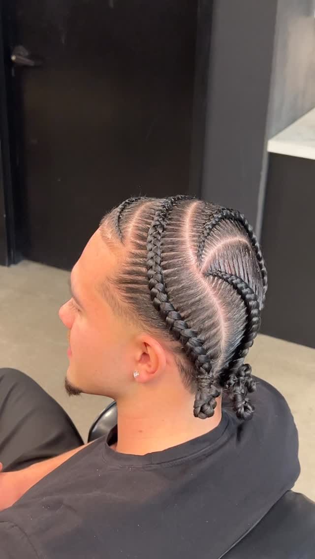 Post 5 by The People’s Shop on Instagram (video)