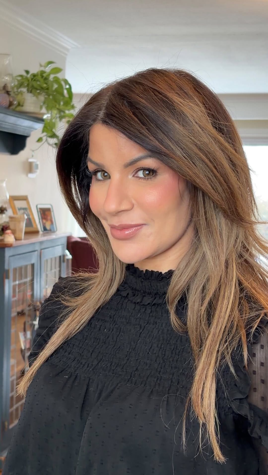 Post 1 by Taylor Switzer Makeup and Hair on Instagram (video)