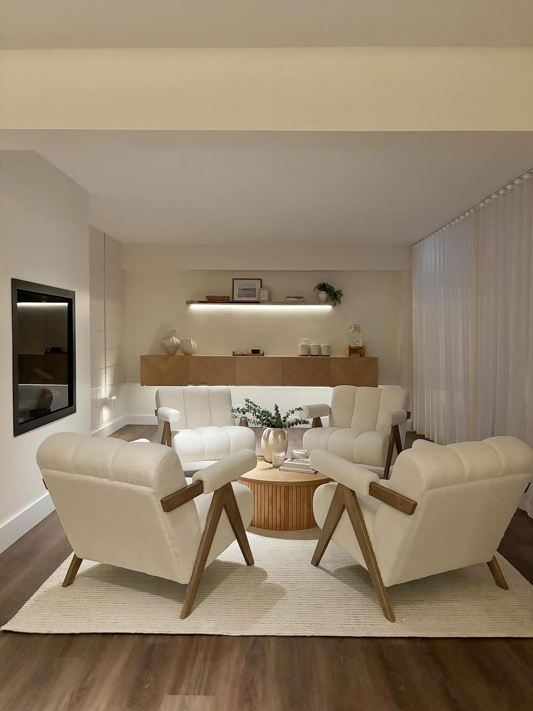 Post 9 by Mounira Giacco | Giacco Decor on Instagram (image)